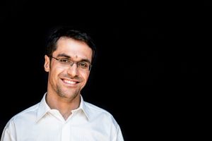 Stepan Simonian: Bach pur und bearbeitet